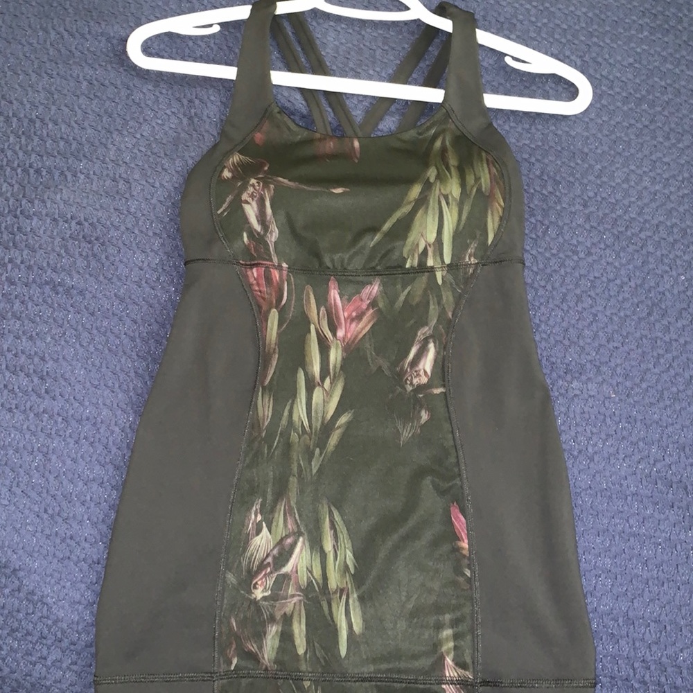 Lululemon tanktop